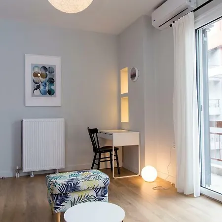 Gazi Area Close To Metro Apartment Athen